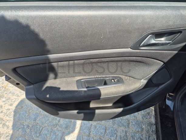 Peugeot 308 SW II 1.6 Blue HDI · Ano 2014