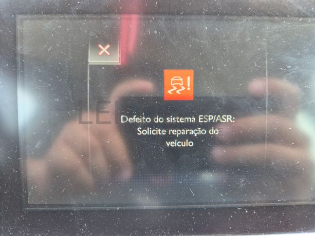 Peugeot 308 SW II 1.6 Blue HDI · Ano 2014