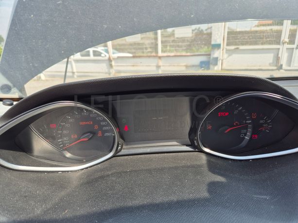 Peugeot 308 SW II 1.6 Blue HDI · Ano 2014