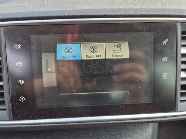 Peugeot 308 SW II 1.6 Blue HDI · Ano 2014