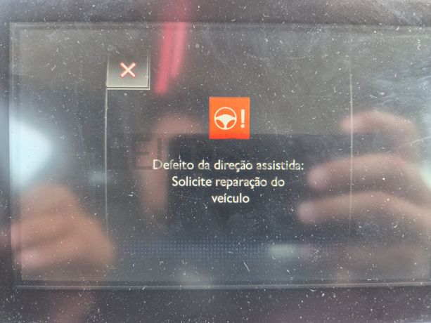 Peugeot 308 SW II 1.6 Blue HDI · Ano 2014