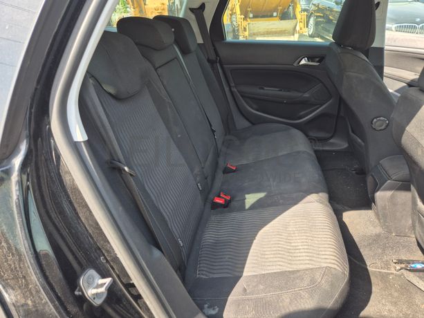 Peugeot 308 SW II 1.6 Blue HDI · Ano 2014