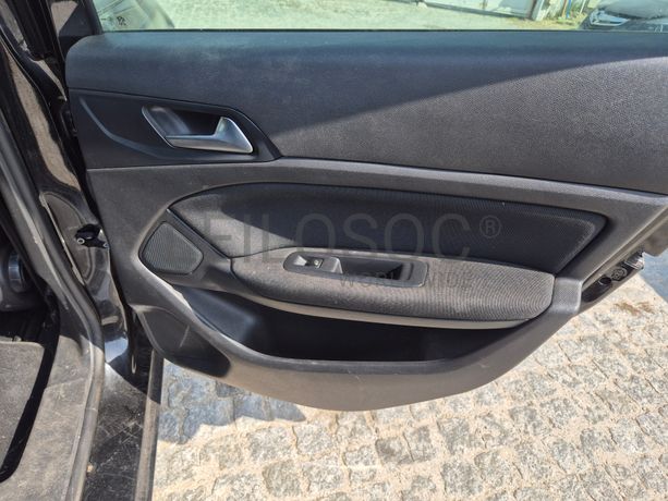 Peugeot 308 SW II 1.6 Blue HDI · Ano 2014