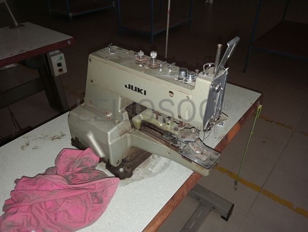 Máquina de Pregar Botões