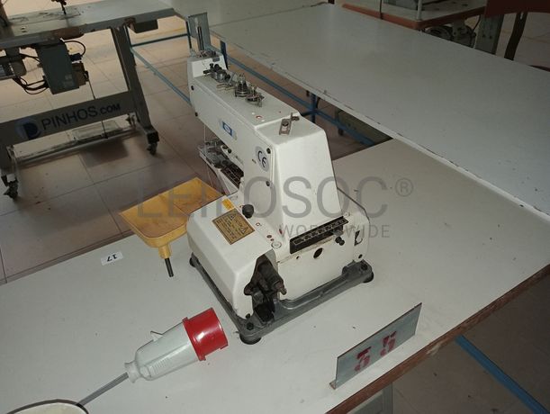 Máquina de Pregar Botões
