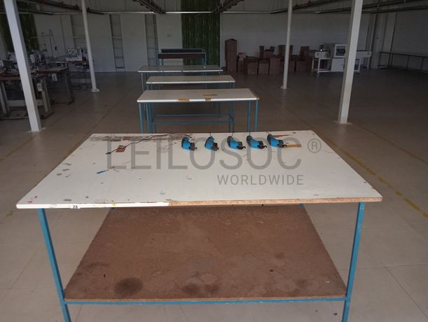 Mobiliário · Equipamentos