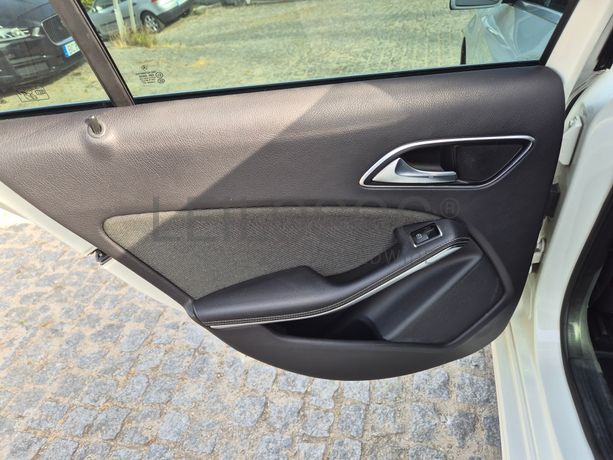 Mercedes-Benz A 180 · Ano 2012