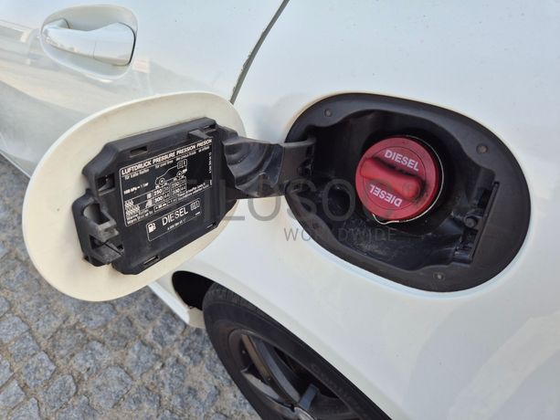 Mercedes-Benz A 180 · Ano 2012