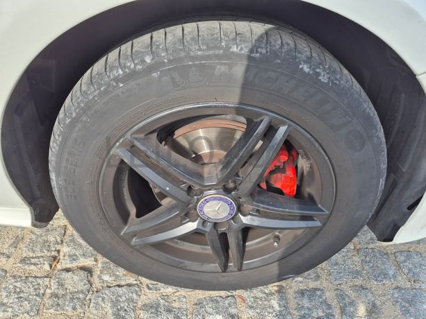 Mercedes-Benz A 180 · Ano 2012