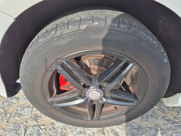 Mercedes-Benz A 180 · Ano 2012