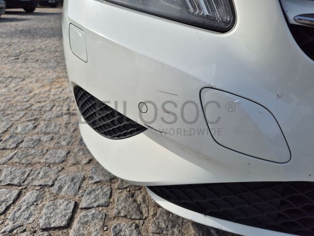 Mercedes-Benz A 180 · Ano 2012