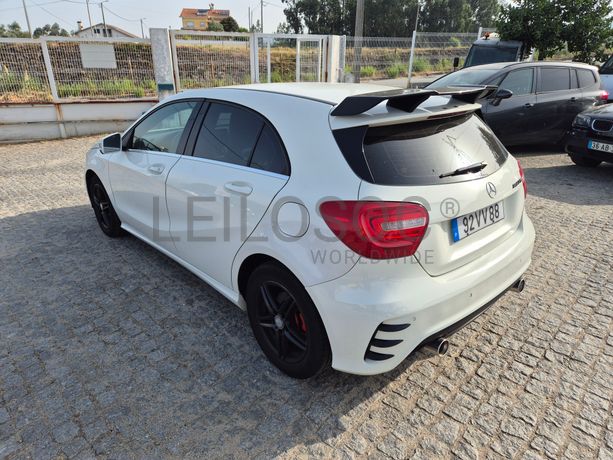 Mercedes-Benz A 180 · Ano 2012