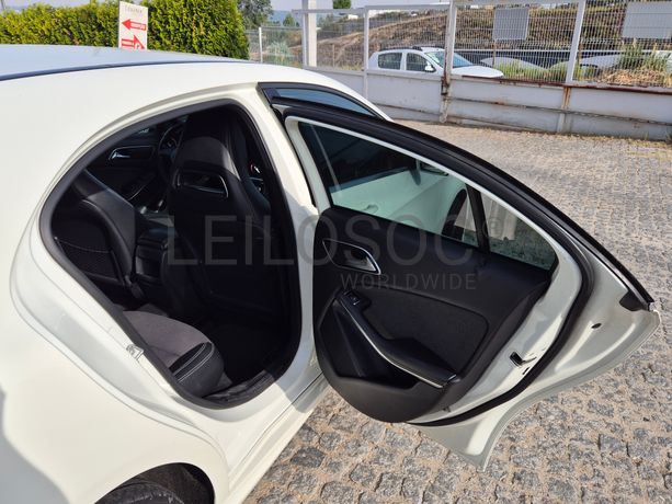 Mercedes-Benz A 180 · Ano 2012