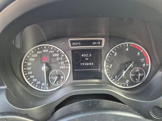 Mercedes-Benz A 180 · Ano 2012