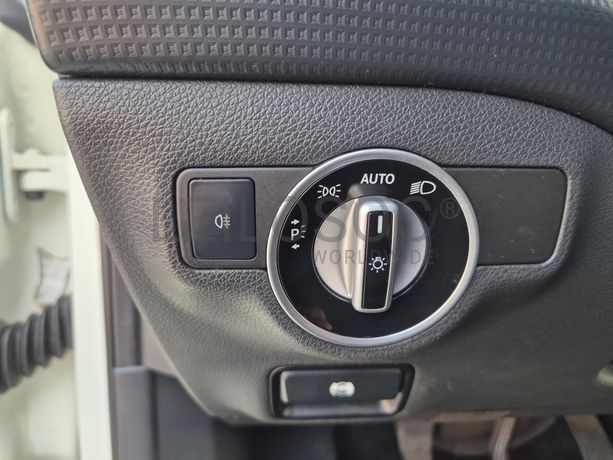 Mercedes-Benz A 180 · Ano 2012