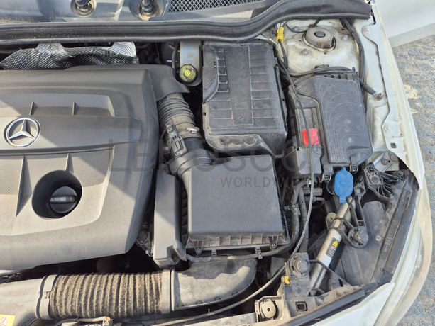 Mercedes-Benz A 180 · Ano 2012