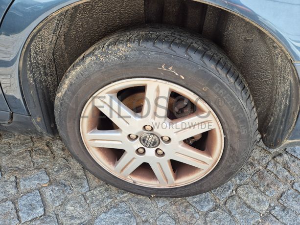 Volvo S40 · Ano 2005