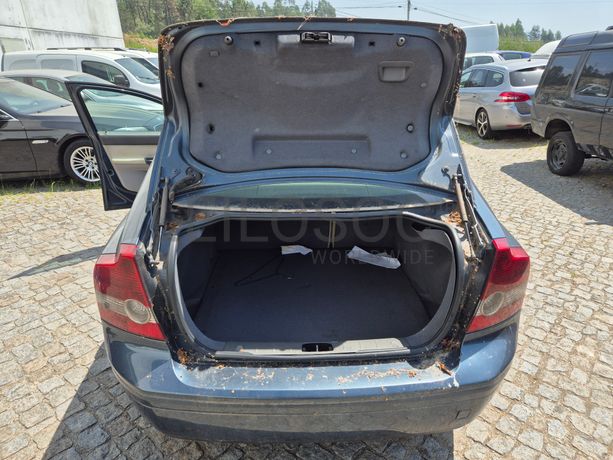 Volvo S40 · Ano 2005