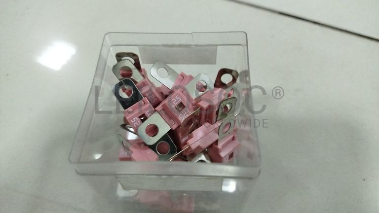 Óleo de Motor e Material de Substituição