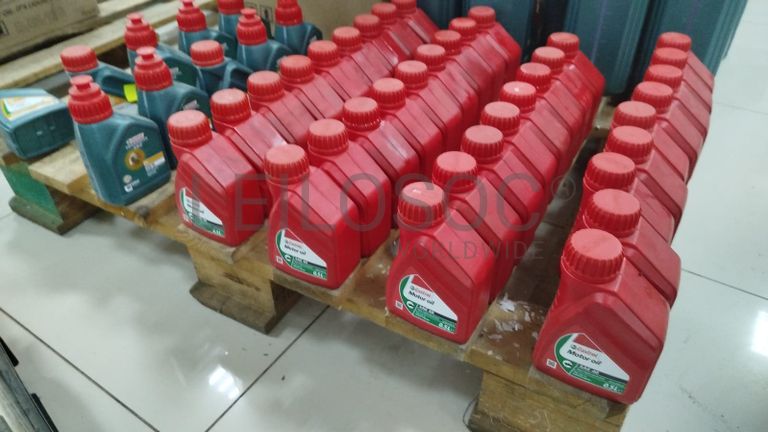 Óleo de Motor e Material de Substituição