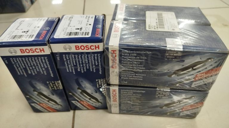 WB Grase NLG 3 e Calços de Travão Bosch - BP130