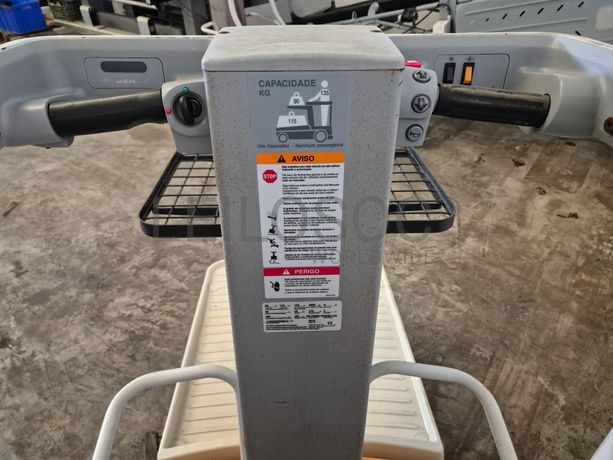 Plataforma Elevatória Crown · Ano 2010