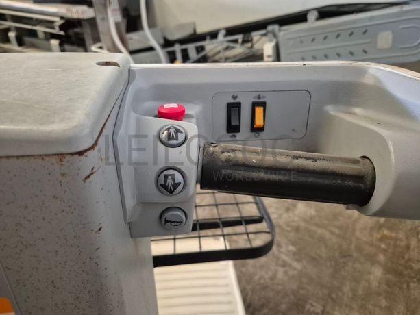 Plataforma Elevatória Crown · Ano 2010