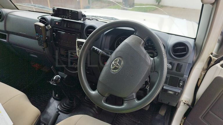 Toyota Land Cruiser 3.20m