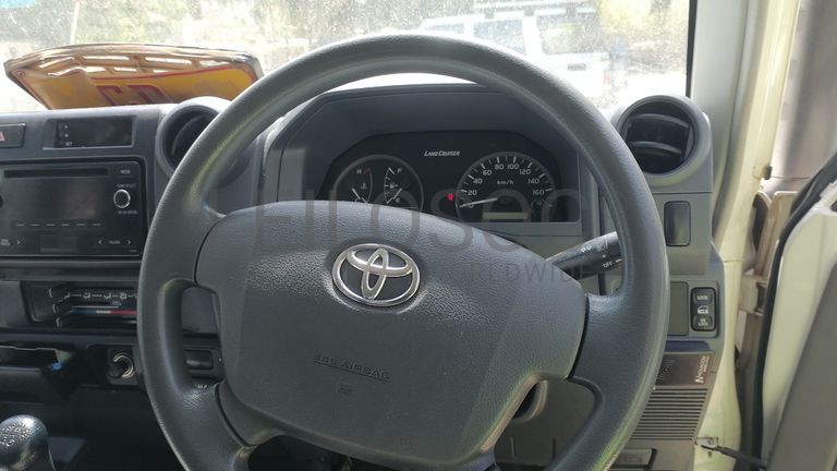 Toyota Land Cruiser79DCHZJ79R-3.18m
