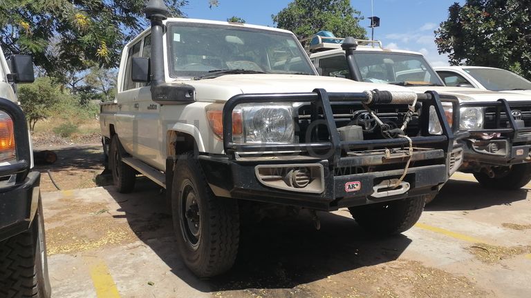 Toyota Land Cruiser79DCHZJ79R-3.18m