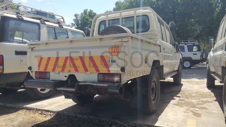 Toyota Land Cruiser79DCHZJ79R-3.18m