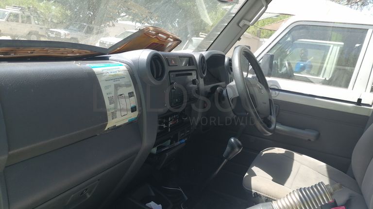 Toyota Land Cruiser79DCHZJ79R-3.18m