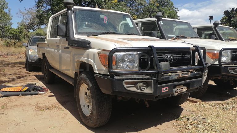 Toyota Land Cruiser 3.20m