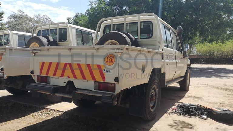 Toyota Land Cruiser 3.20m