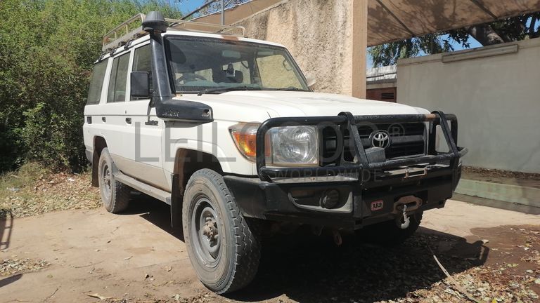 Toyota Land Cruiser 3.20m