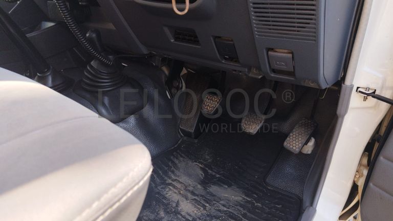 Toyota Land Cruiser LC76HZJ76R - 2,70m