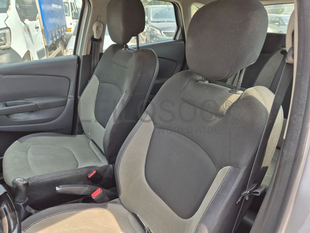 Renault Captur · Ano 2016