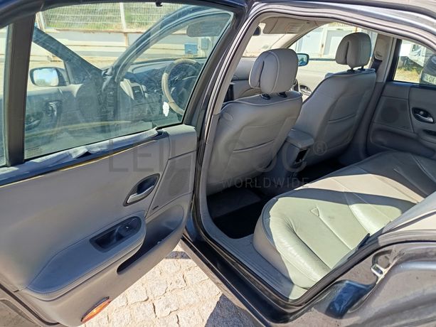 Renault Laguna · Ano 2002