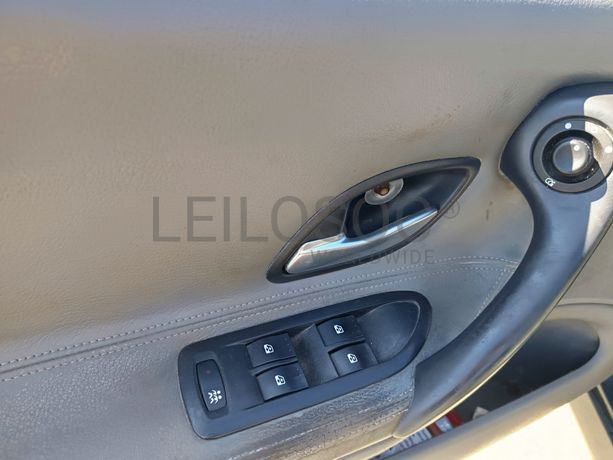 Renault Laguna · Ano 2002