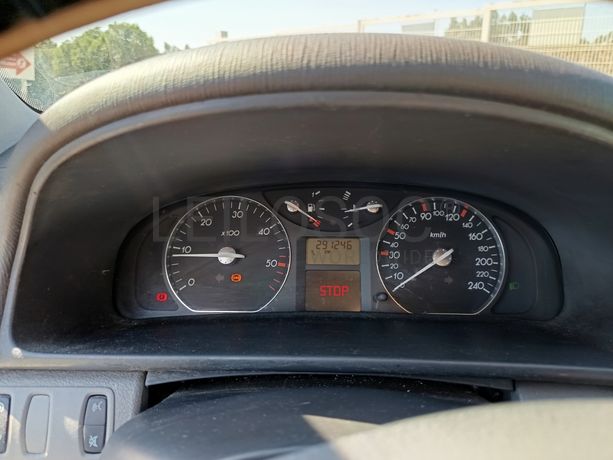 Renault Laguna · Ano 2002