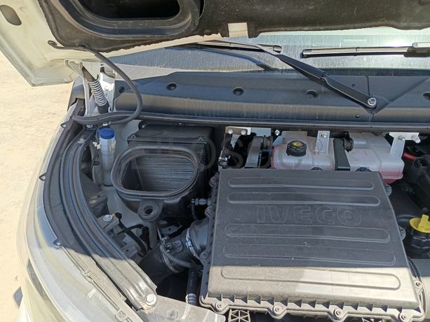 Iveco Daily · Ano 2023