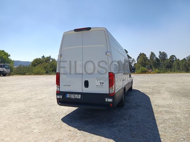 Iveco Daily · Ano 2023