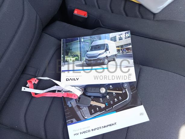 Iveco Daily · Ano 2023