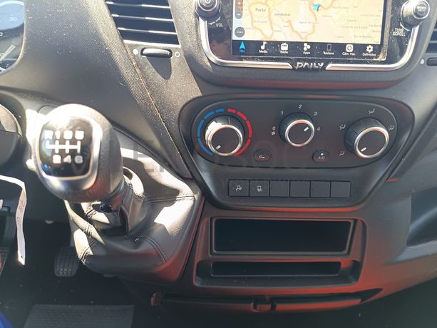 Iveco Daily · Ano 2023