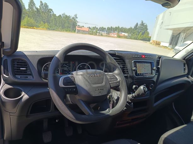 Iveco Daily · Ano 2023