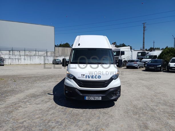 Iveco Daily · Ano 2023