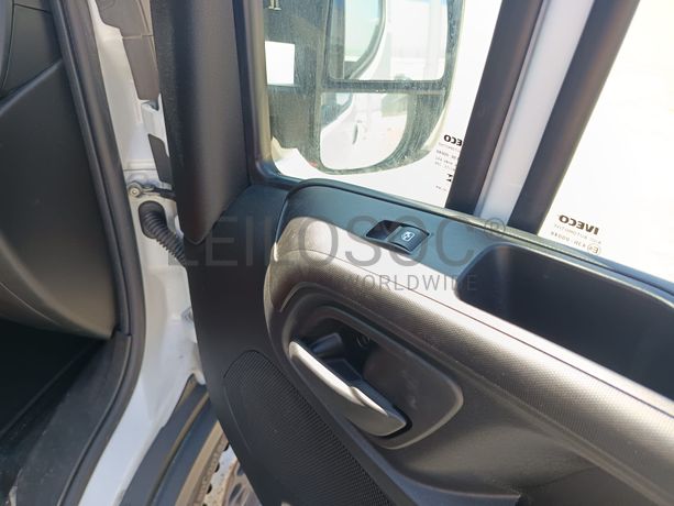 Iveco Daily · Ano 2023