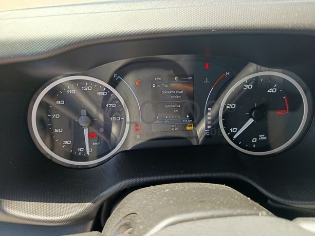 Iveco Daily · Ano 2023