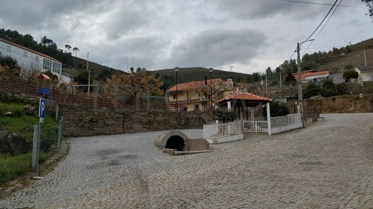 Moradias V3 · São João da Pesqueira