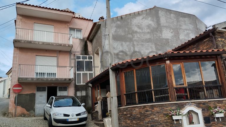 Moradias V3 · São João da Pesqueira